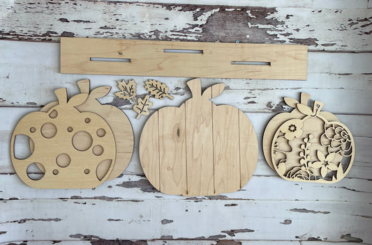 Set of 3 Pumpkins Shelf Sitter