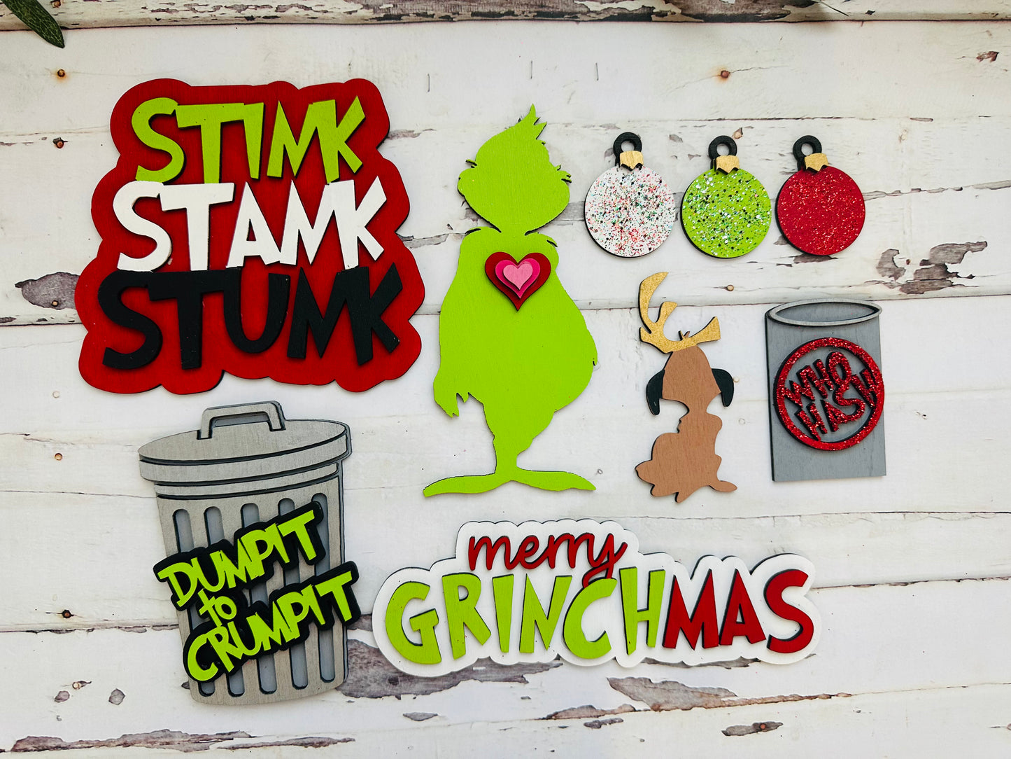 Grinch Tier Tray Set