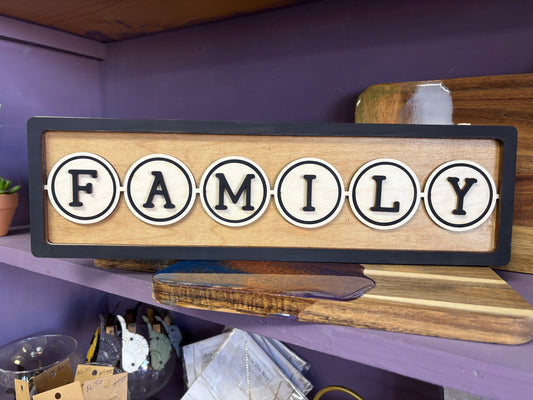 Chunky Shelf Sitter - Family