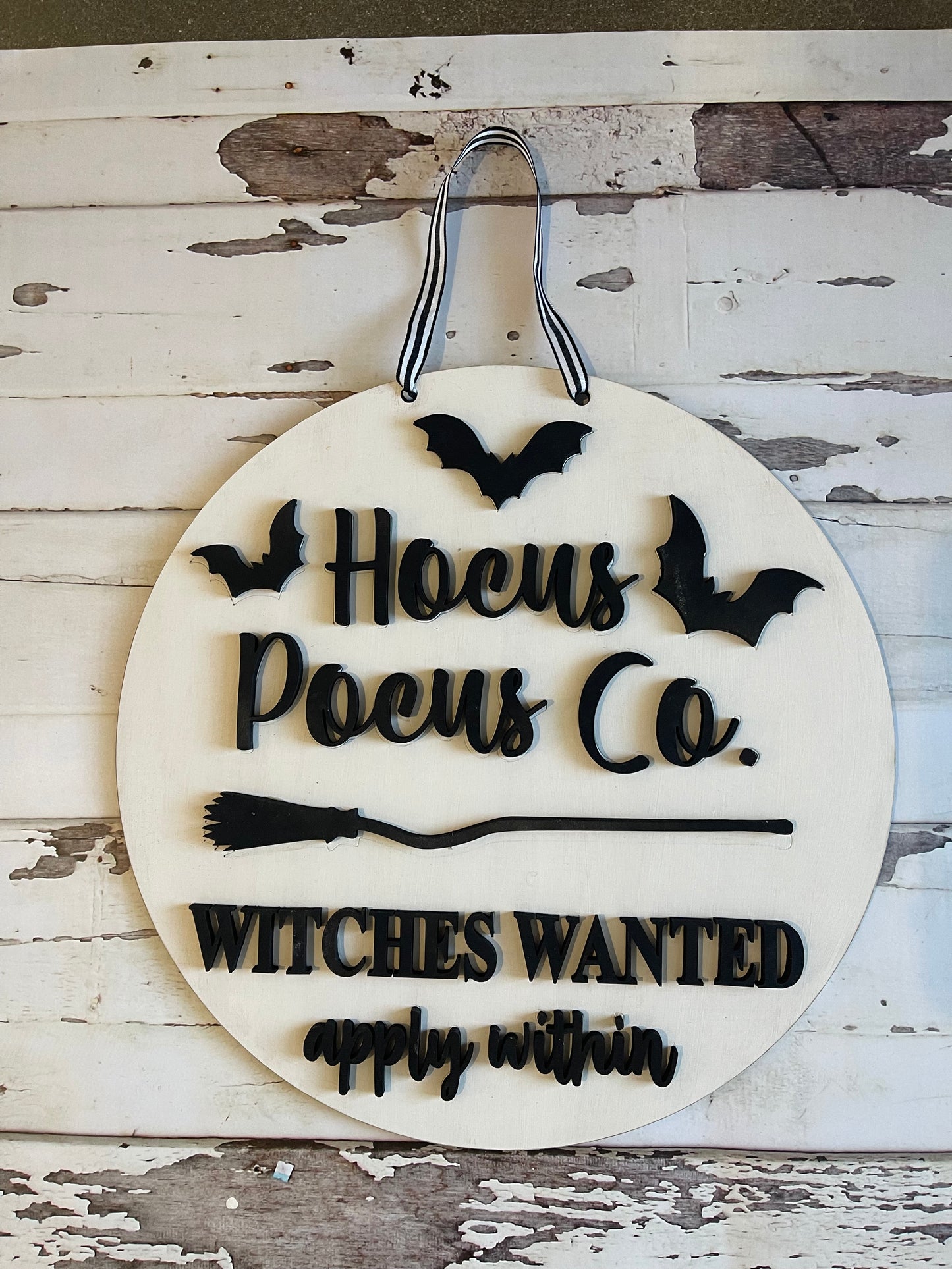 Hocus Pocus Co. Round Sign