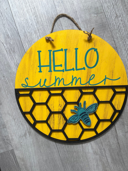 Hello Summer Bee Sign